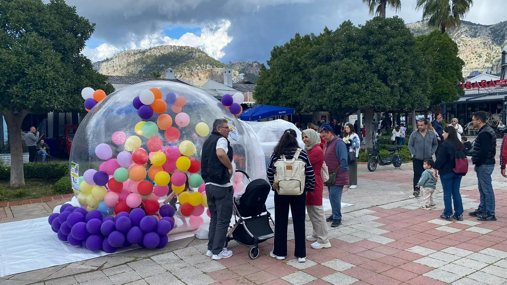 Fethiye'de Festivalde Anlamlı Destek: Yusuf Eymen İçin Gönüllüler Seferber Oldu