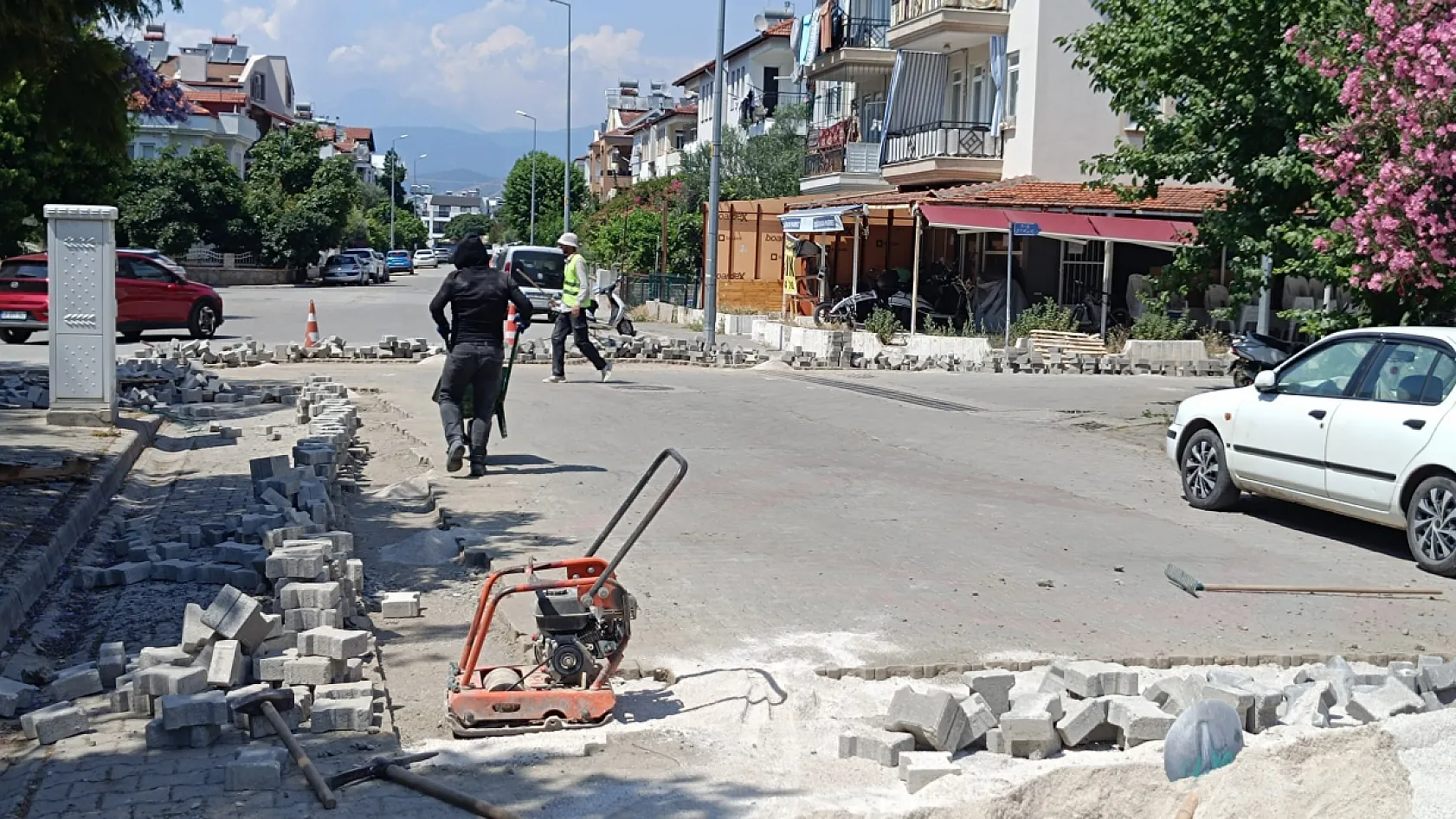 Fethiye'de fiber altyapı sonrası yol onarımı başlatıldı