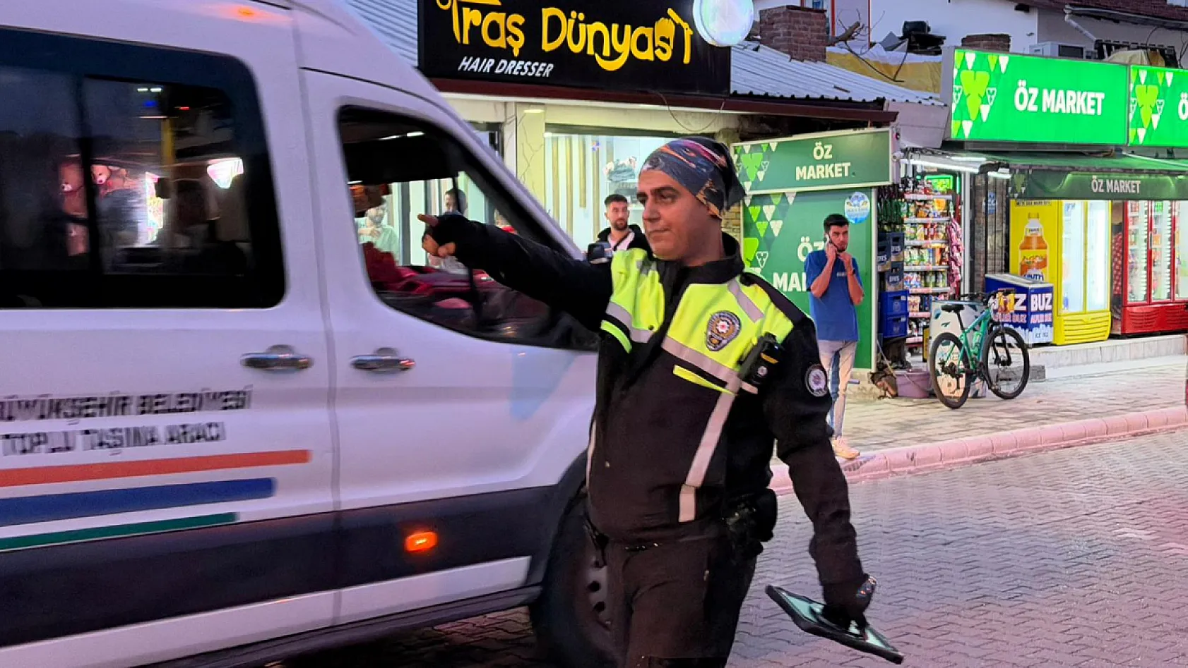 Fethiye'de gece denetimi: Üst Yol'da motosiklet sürücülerine sıkı kontrol
