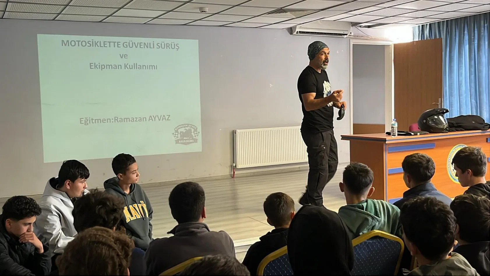 Fethiye'de 'Gençlik 360 Eğitim Programı' ile 2 Bin 500 öğrenciye eğitim