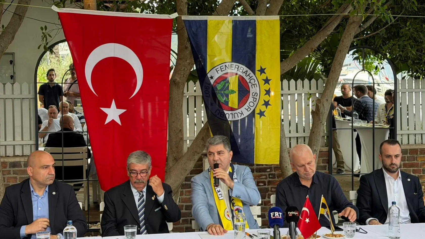 Fethiye'de Hakan Safi'den Tribün Mesajı: 'Fenerbahçe'nin Ruhunu Geri Getireceğiz'