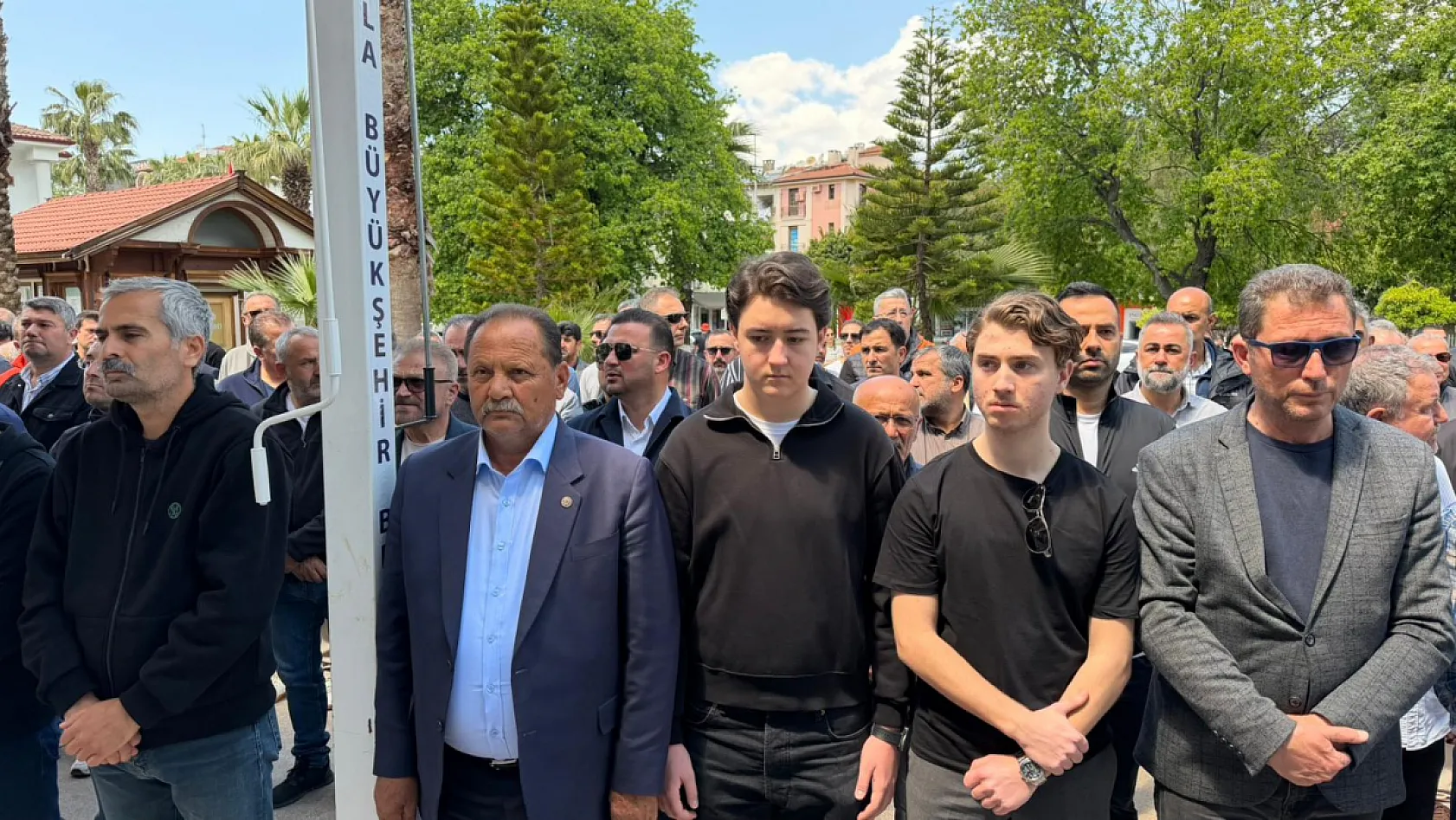 Fethiye'de İmar Müdürü Korhan Şaröz'ün Annesi Son Yolculuğuna Uğurlandı