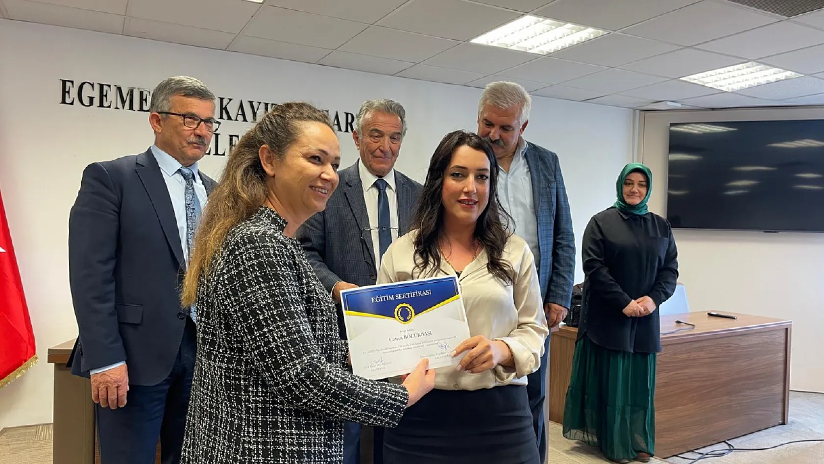 Fethiye'de 'İşaret Dili Kursu'nda sertifika heyecanı