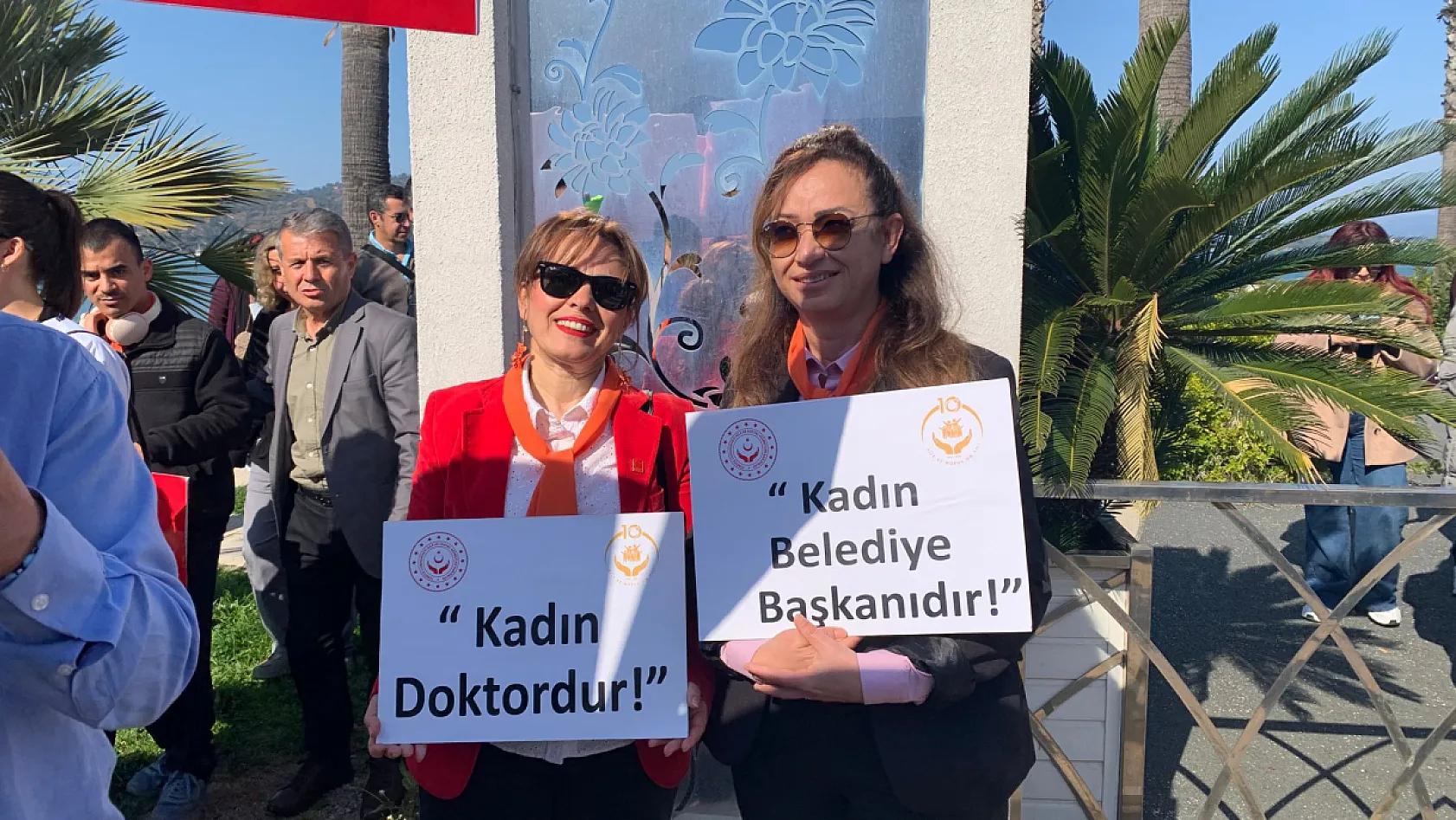 Fethiye'de kadınlar için 'Farkındalık Yürüyüşü': Özgecan Anıtı'ndan Beşkaza Meydanı'na