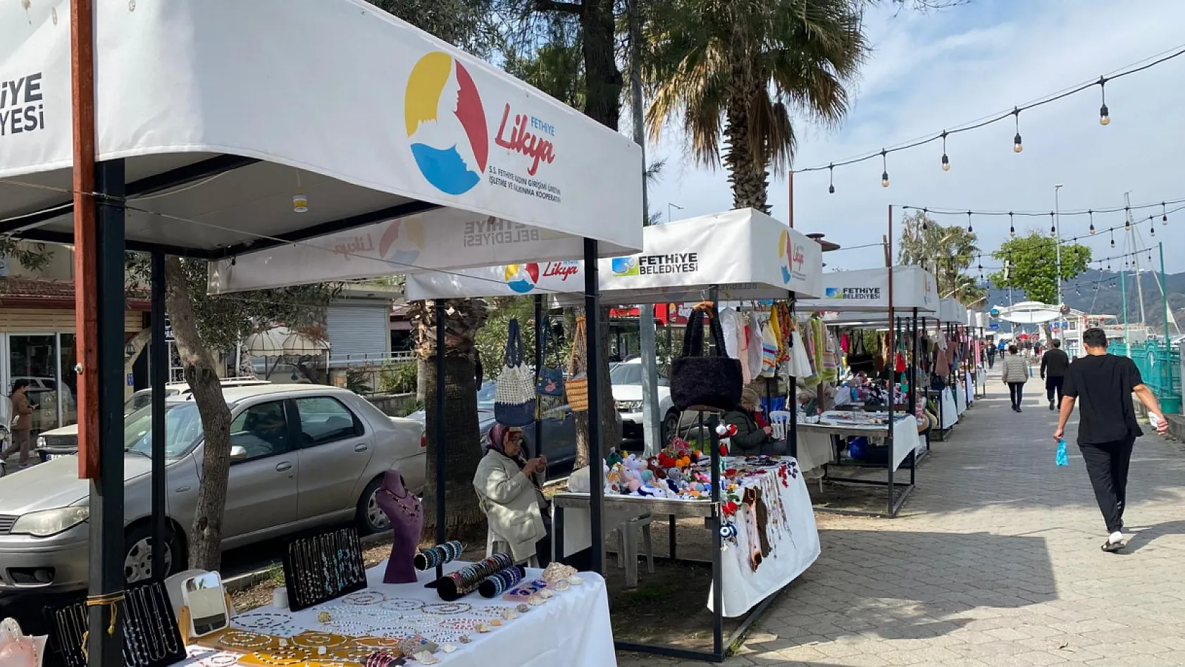 Fethiye'de kadınların üretim gücü stantlara yansıyor