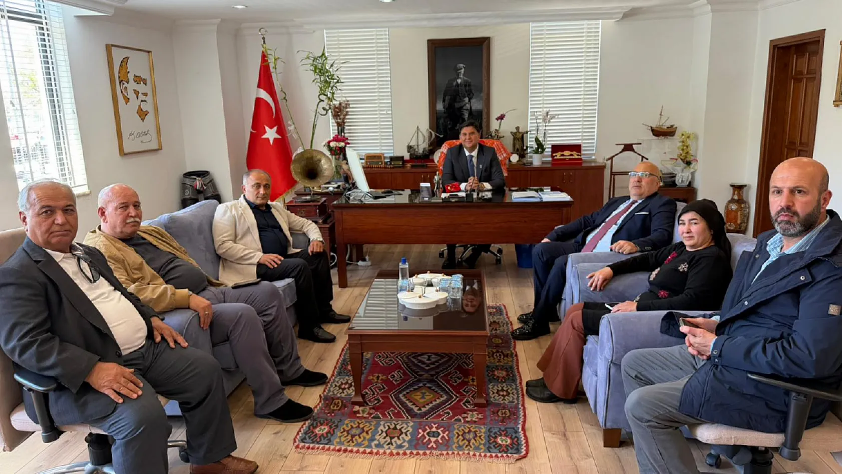 Fethiye'de 'Kapalı Pazar Yeri' gündemde: Esnafın talepleri Başkan Karaca'ya iletildi