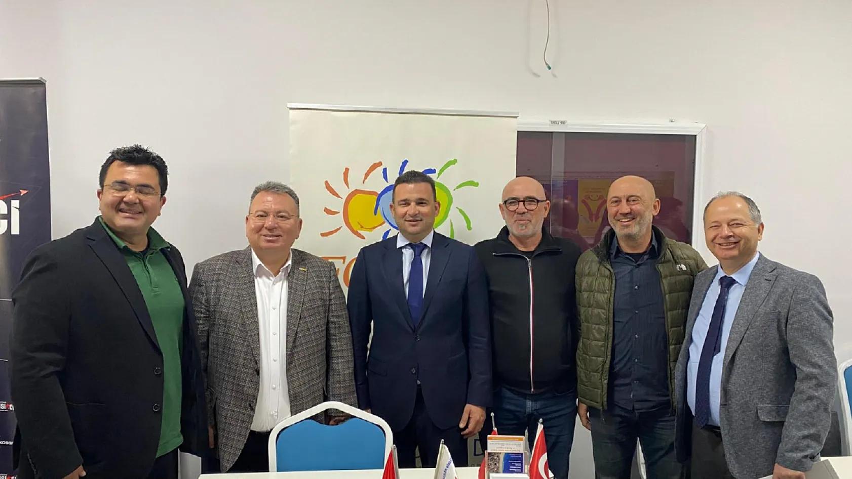 Fethiye'de '8. Kariyer Günleri': Turizmin başarılı ismi öğrencilerle buluştu