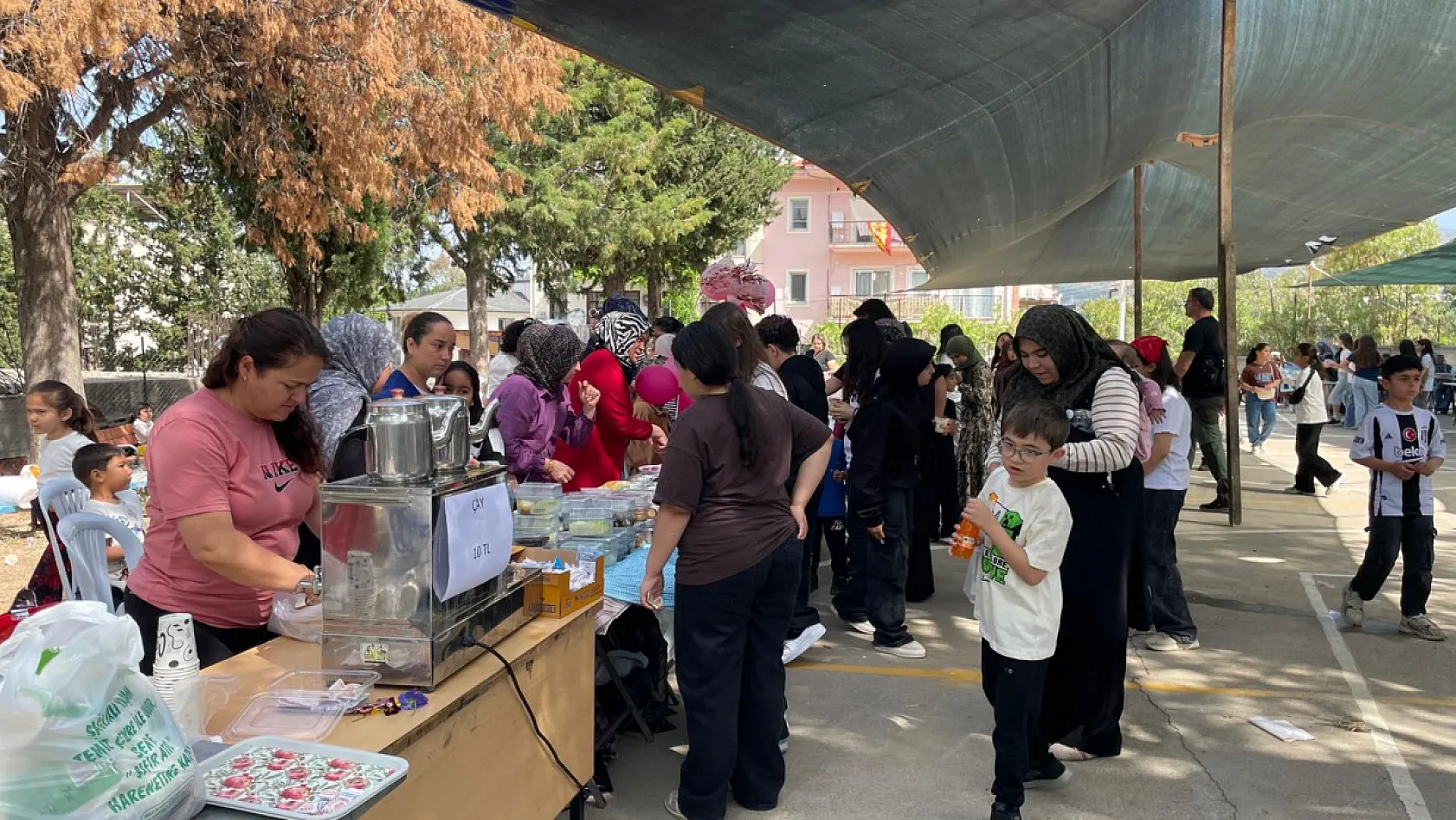 Fethiye'de Kermesten Elde Edilen Gelir Okul İçin Kullanılacak