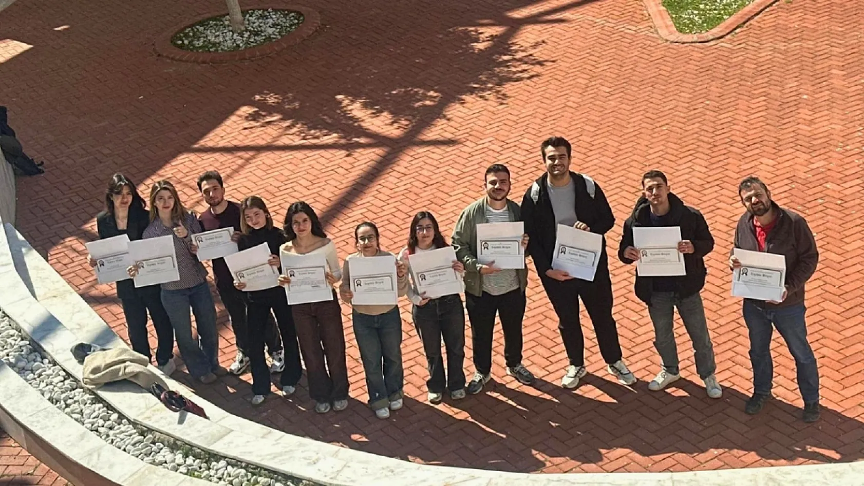Fethiye'de Kitap Müzesi arşivine üniversite öğrencilerinden dijital destek