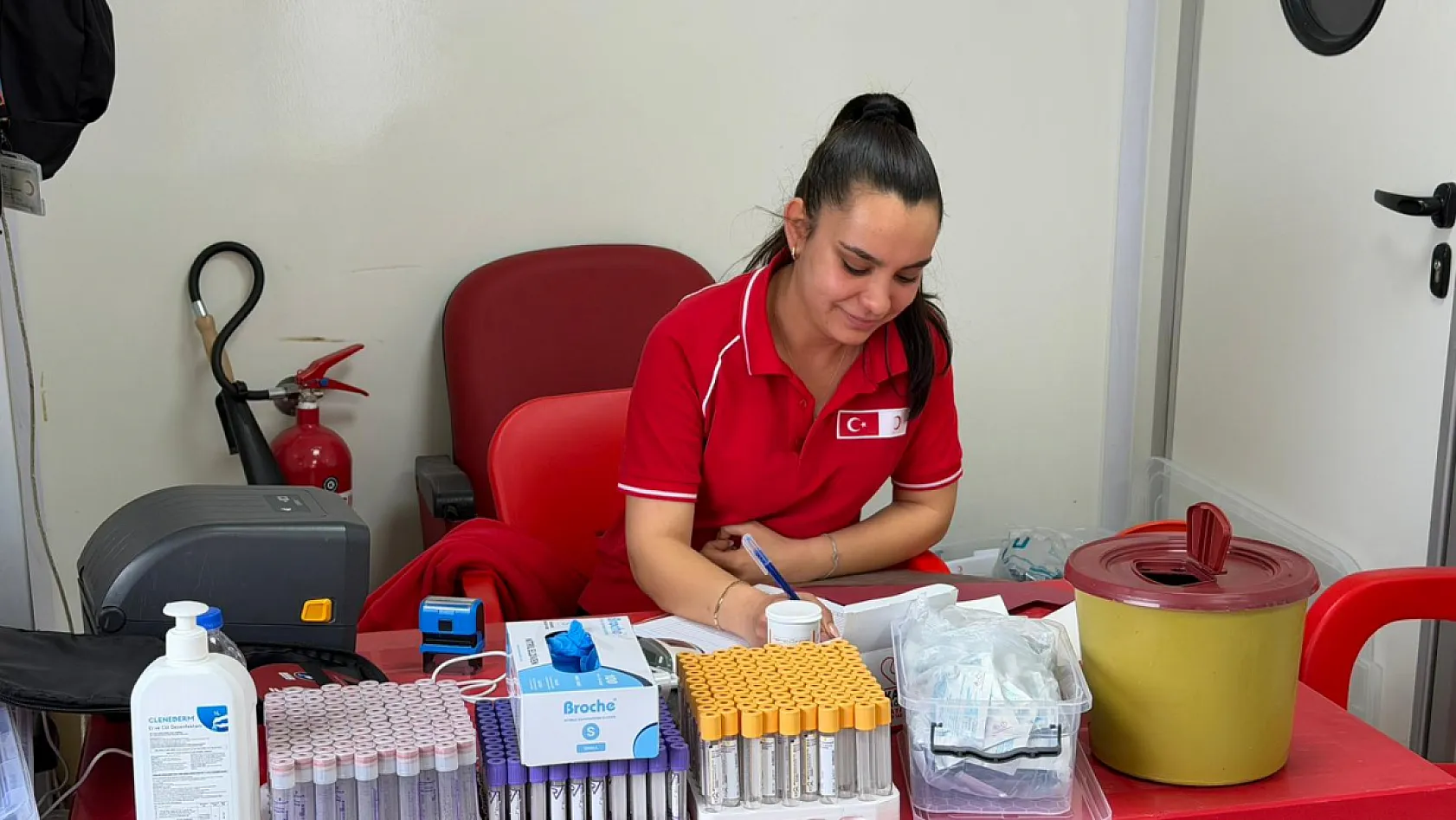 Fethiye'de Kızılay'dan kan bağışı çağrısı Uğur Mumcu Parkı'nda iki gün sürecek