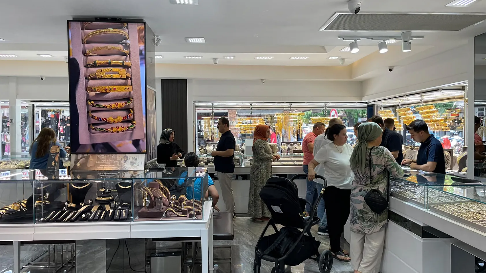 Fethiye'de külçe gümüşe ilgi yükseliyor: Altına alternatif yatırım