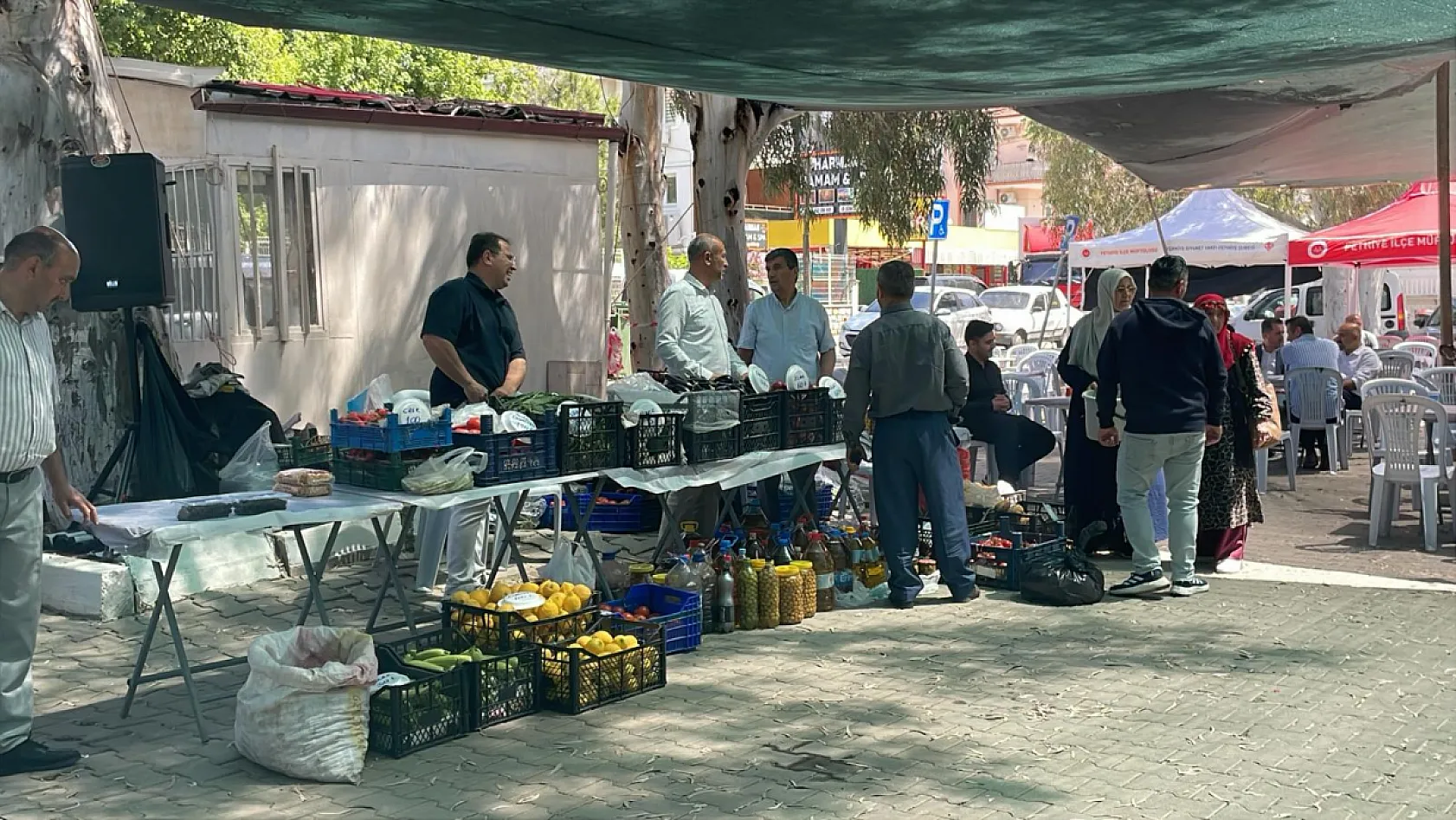Fethiye'de Kur'an Kursları yararına düzenlenen 'hayır çarşısı' kapılarını açtı