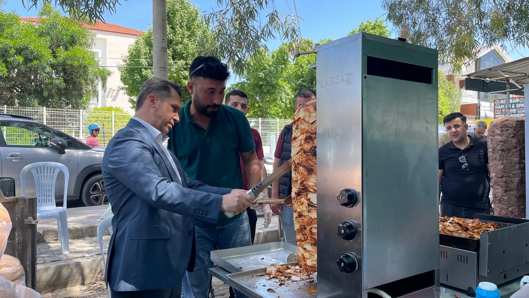 Fethiye'de Kur'an Kursları yararına düzenlenen 'hayır çarşısı' kapılarını açtı