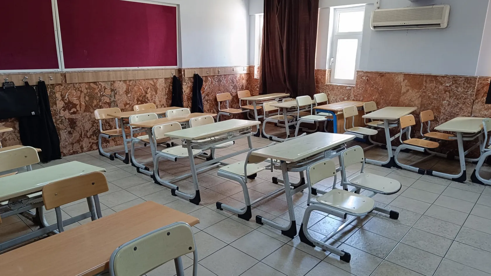 Fethiye'de LGS heyecanı: Okullarda hazırlıklar tamamlandı
