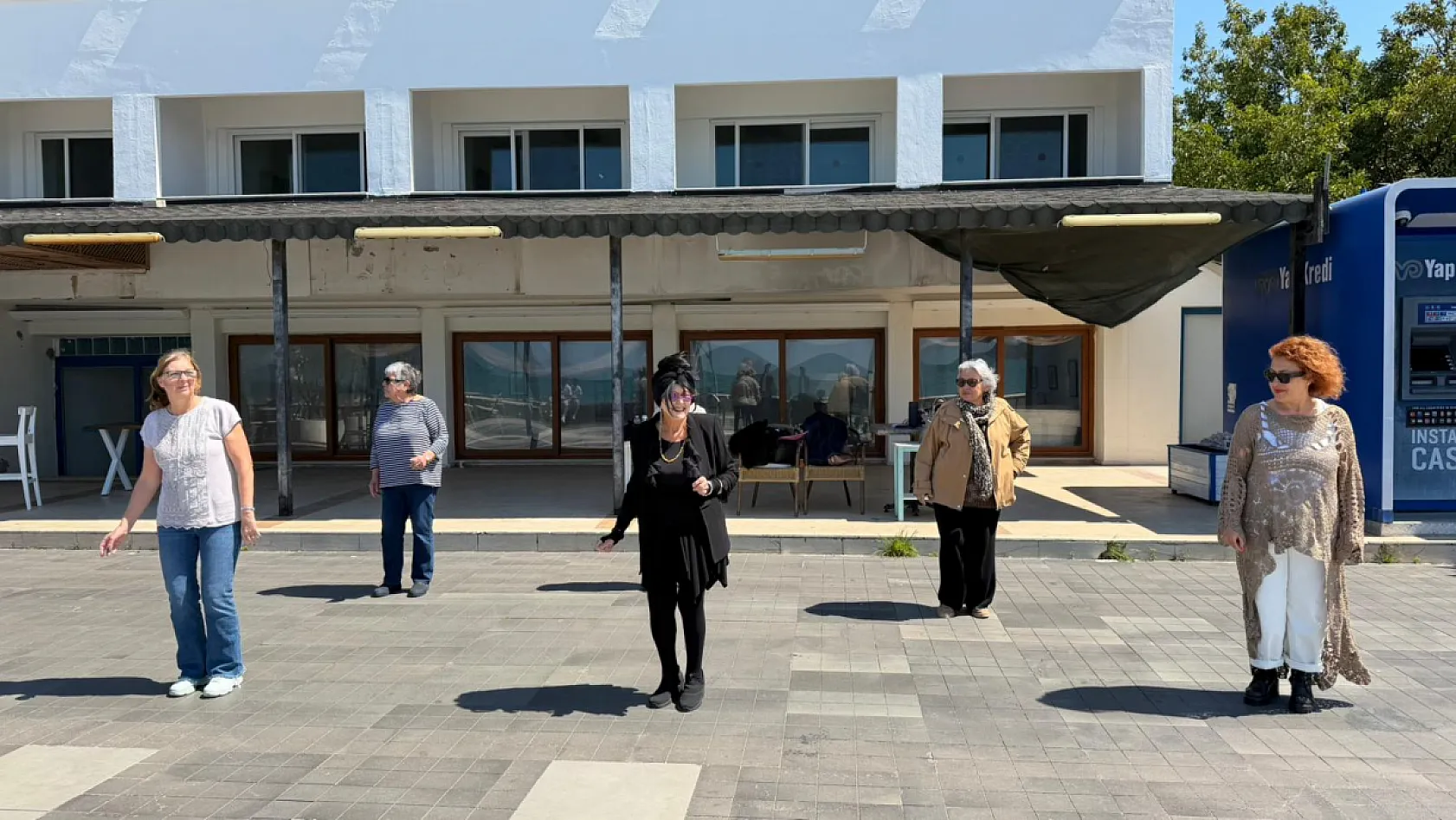 Fethiye'de Line Dance rüzgarı: Hem spor hem eğlence