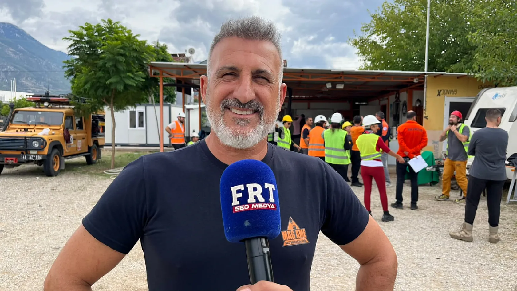 Fethiye'de MAG gönüllüleri enkazdan yaralı kurtarma eğitimi aldı