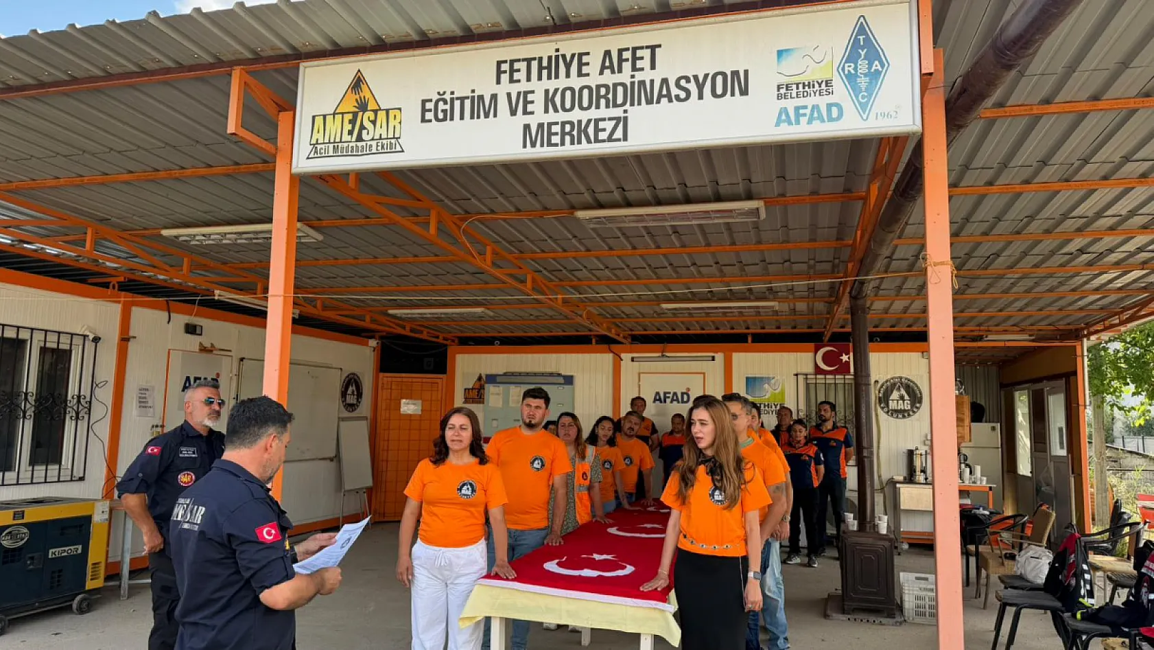 Fethiye'de 'Mahalle Afet Gönüllüleri' yemin ederek göreve başladı