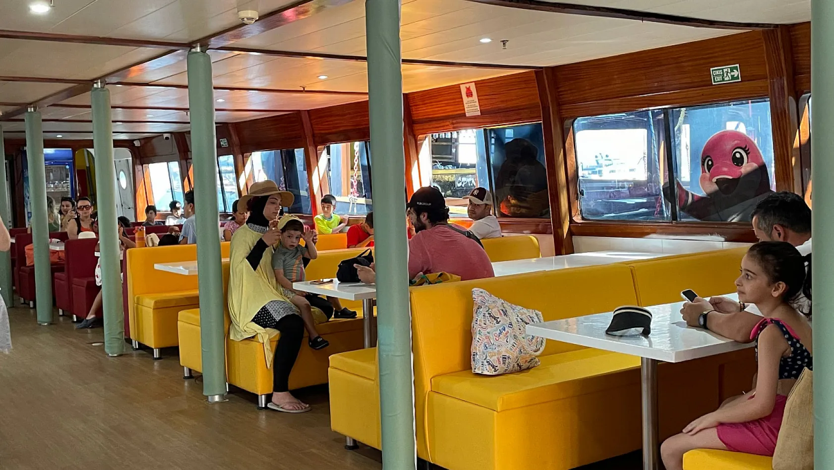 Fethiye'de Mavi Bilet'in Hayata Geçirdiği Toys Boat İlk Seferine Başladı