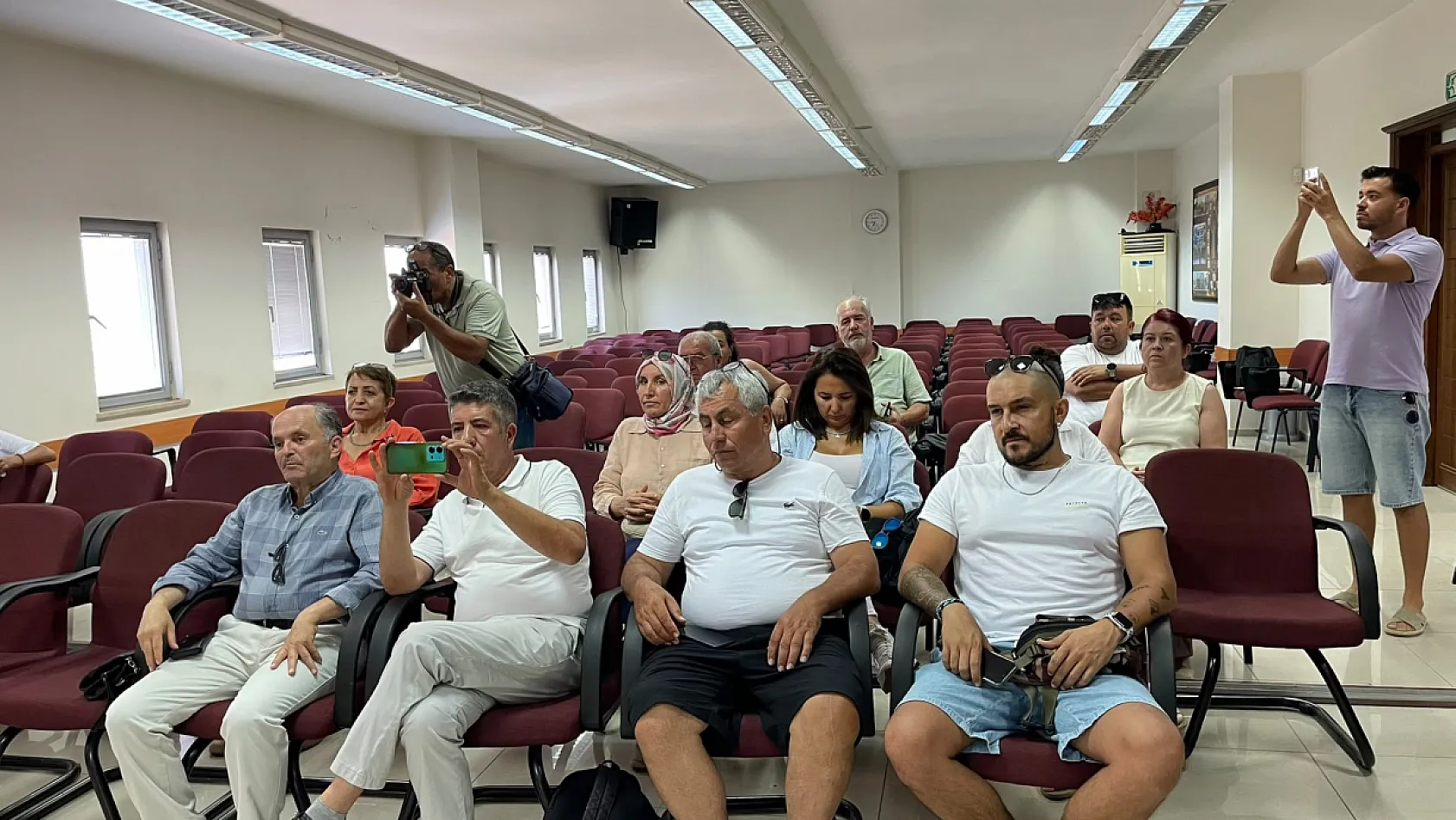 Fethiye'de 'Mesleki Bilgilendirme Konferansı' gerçekleştirildi: Gazetecilik üzerine verimli buluşma