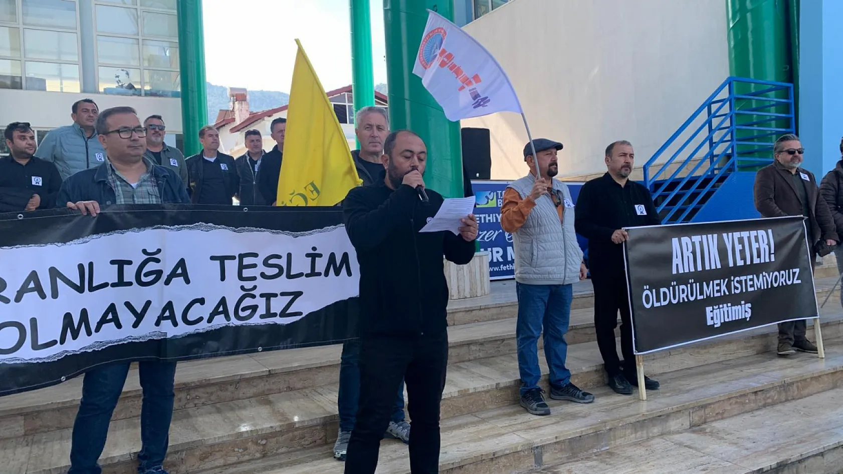Fethiye'de öğretmen cinayetine ortak tepki: 'Artık yeter!'