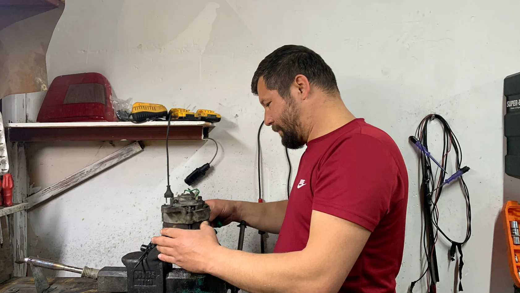 Fethiye'de Oto Elektrik Ustası uyarıyor: 'Araç klima ve elektrik bakımı hayati önem taşıyor'