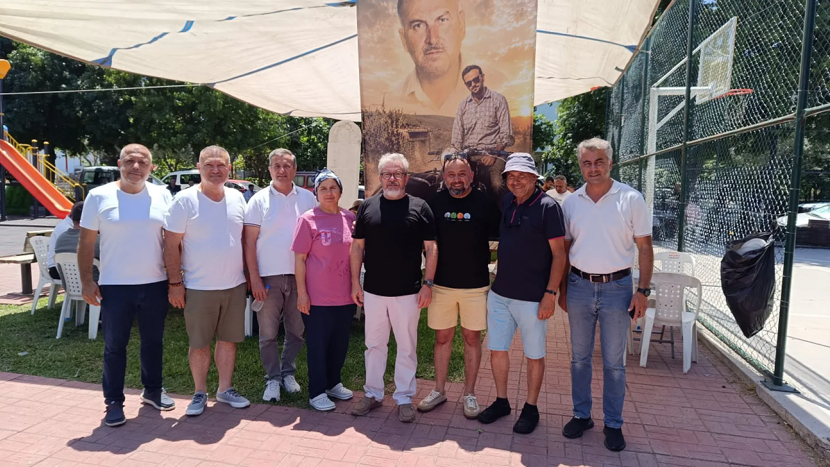 Fethiye'de Özcan Kıvrak 22. ölüm yılında lokma hayrı ile anıldı