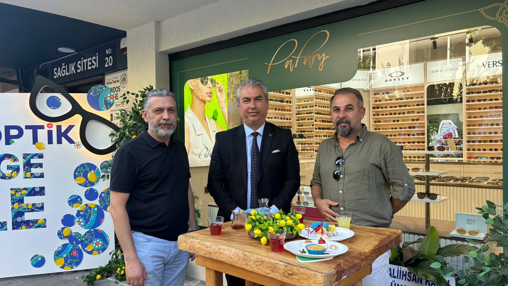 Fethiye'de Poyraz Optik yenilenen yüzüyle hizmete devam ediyor