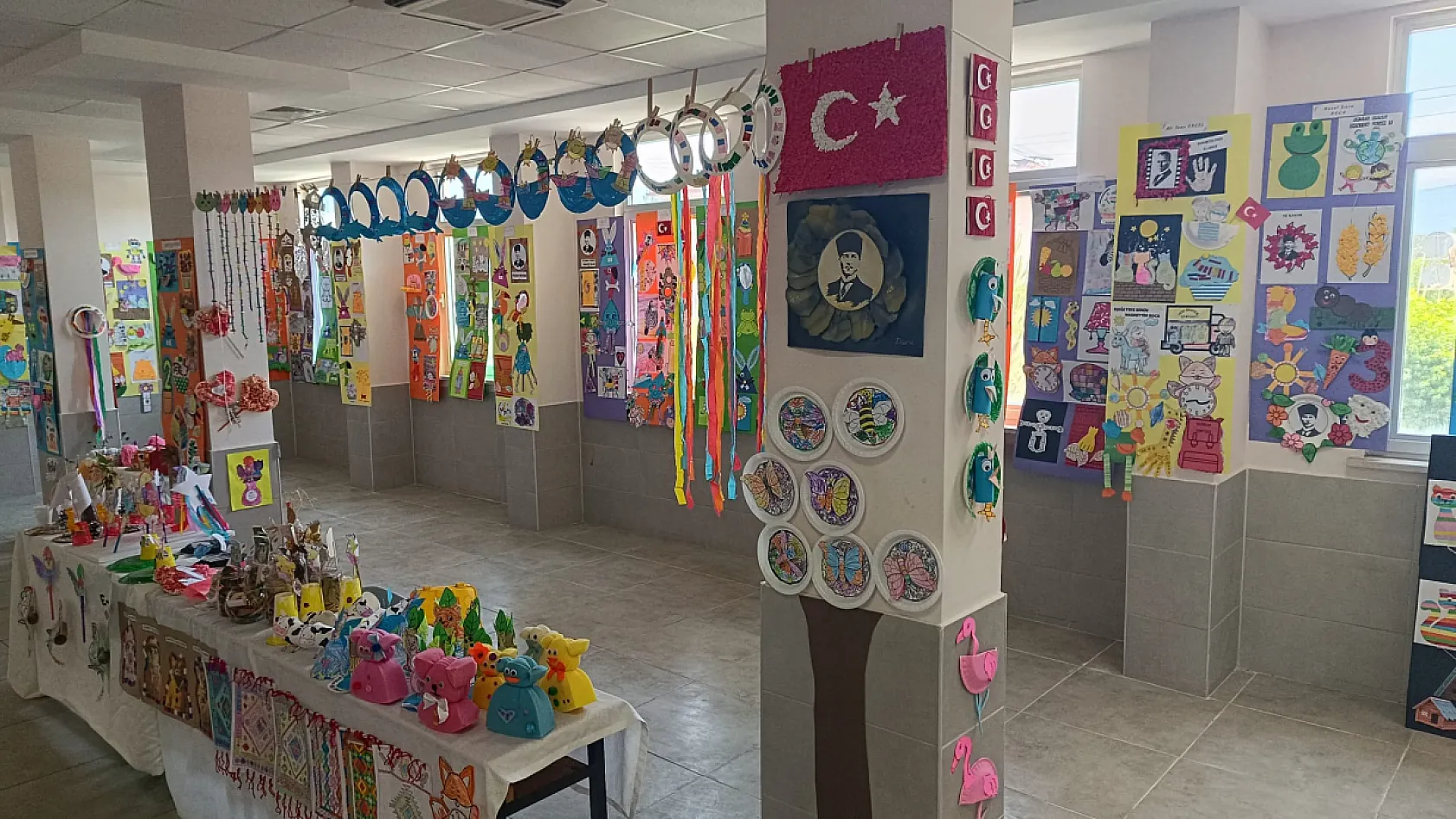 Fethiye'de renklerin, hayallerin ve emeğin sergisi