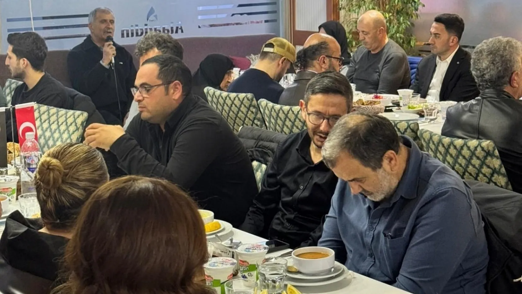 Fethiye'de 'Residence 222' ekibi iftarda buluştu