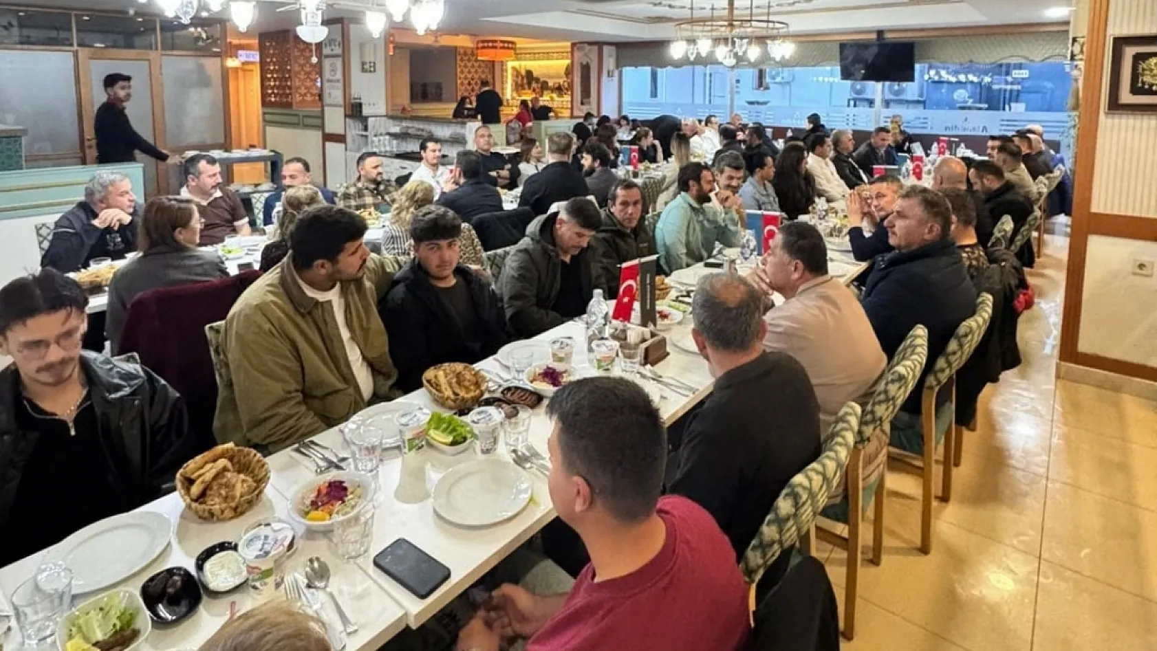 Fethiye'de 'Residence 222' ekibi iftarda buluştu