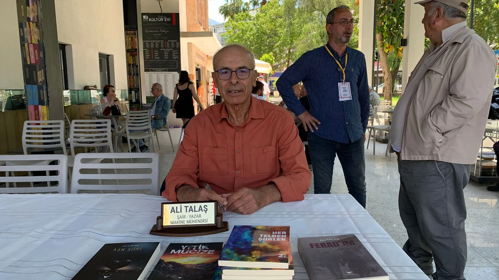 Fethiye'de şiir, söyleşi ve imza günleriyle 'Akdeniz Sanat Günleri' başladı