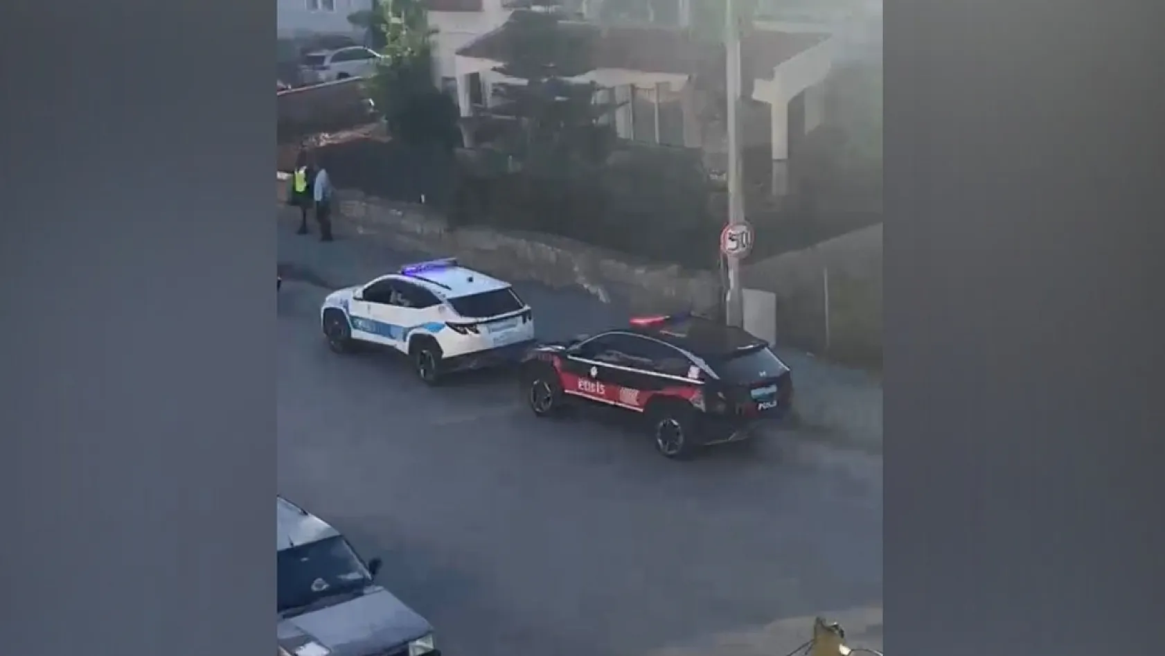 Fethiye'de Sokak Ortasında Kadına Şiddet