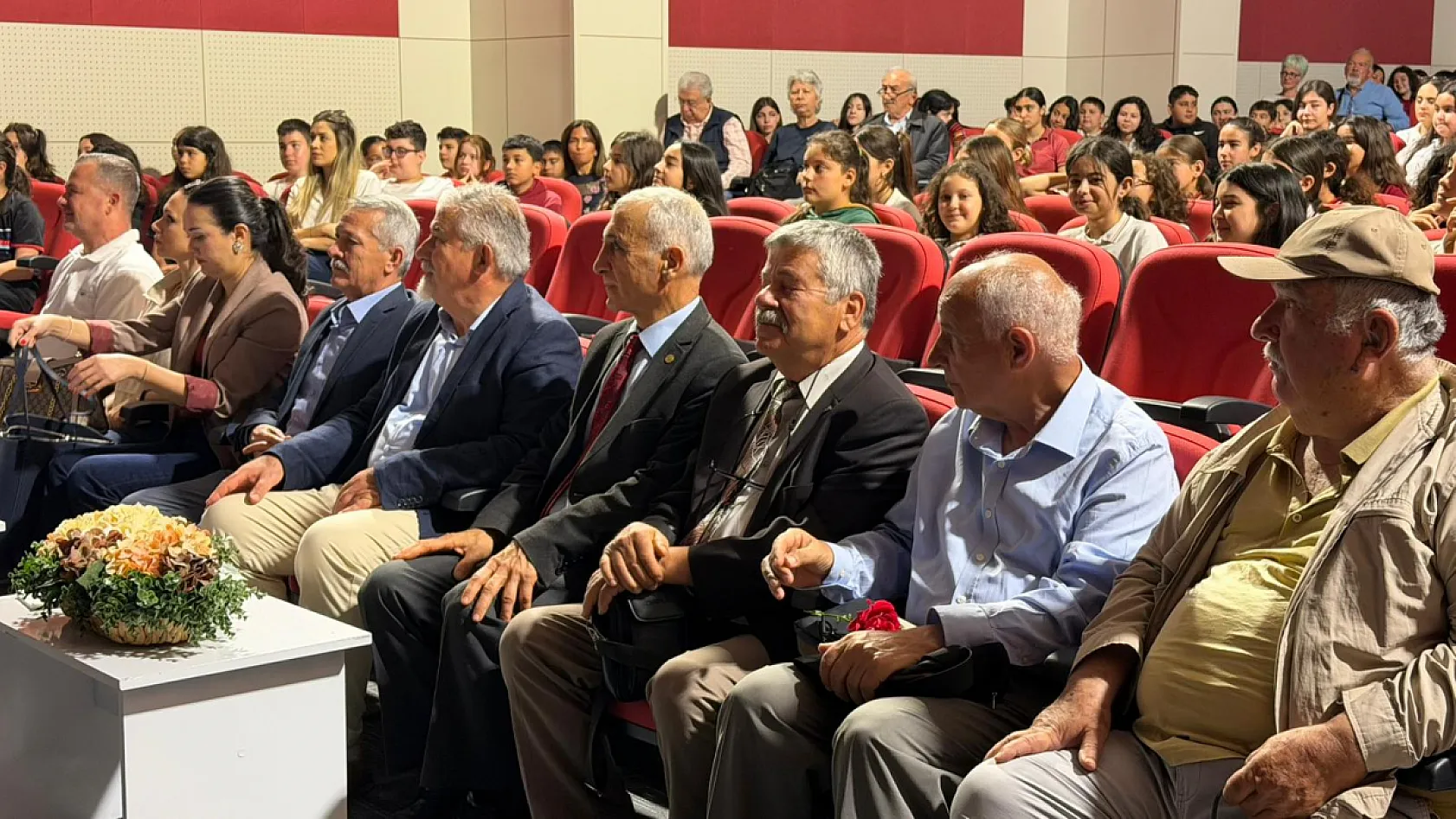 Fethiye'de 'Su Krizi ve Sağlıklı Yaşam Paneli' yoğun katılımla gerçekleştirildi