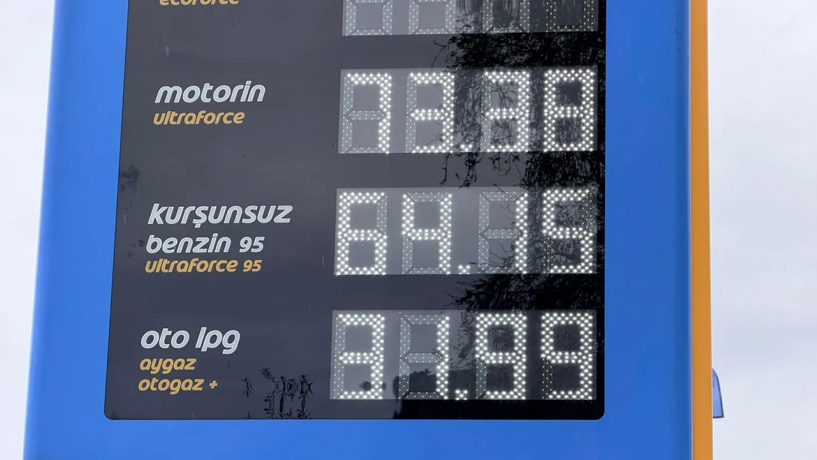 Fethiye'de sürücüyü zorlayan artış: Motorin 73 TL'yi aştı
