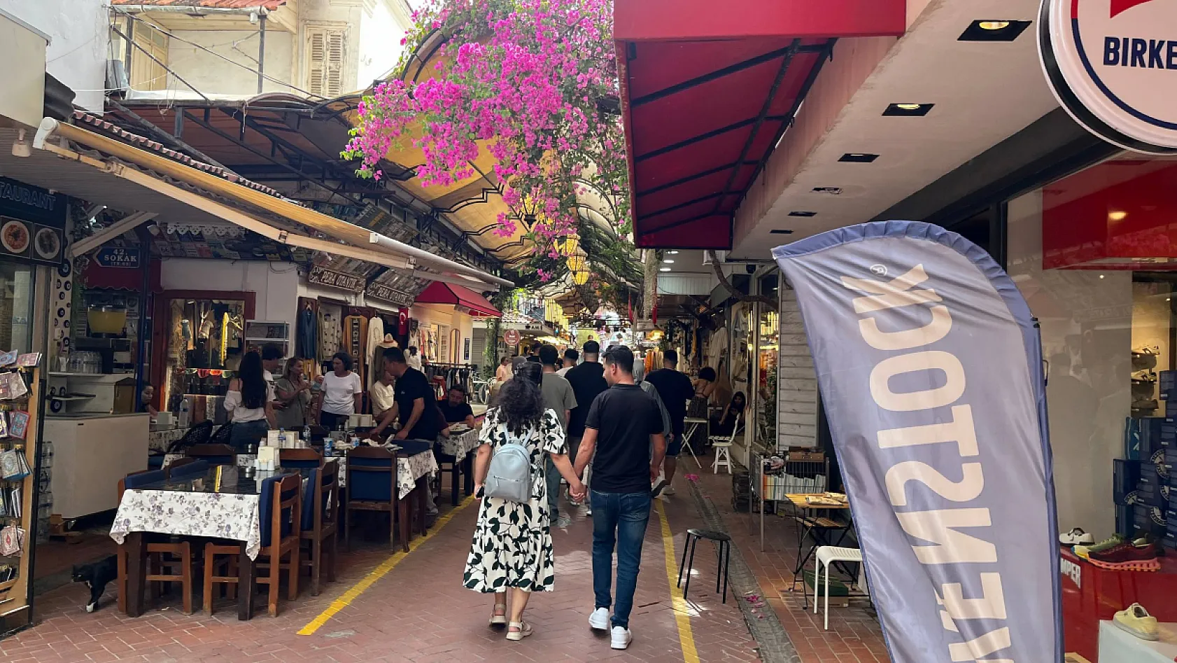 Fethiye'de Trafik ve Bayram Yoğunluğu Bir Arada Yaşandı