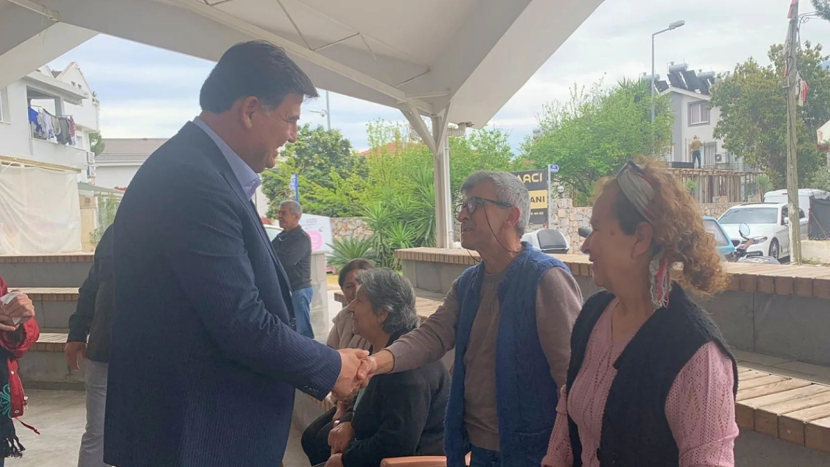Fethiye'de vefa buluşması: Merhum belediye başkanları hayrına lokma ikramı