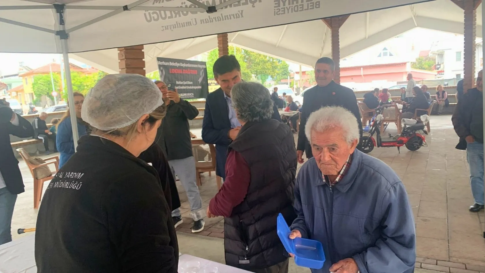 Fethiye'de vefa buluşması: Merhum belediye başkanları hayrına lokma ikramı