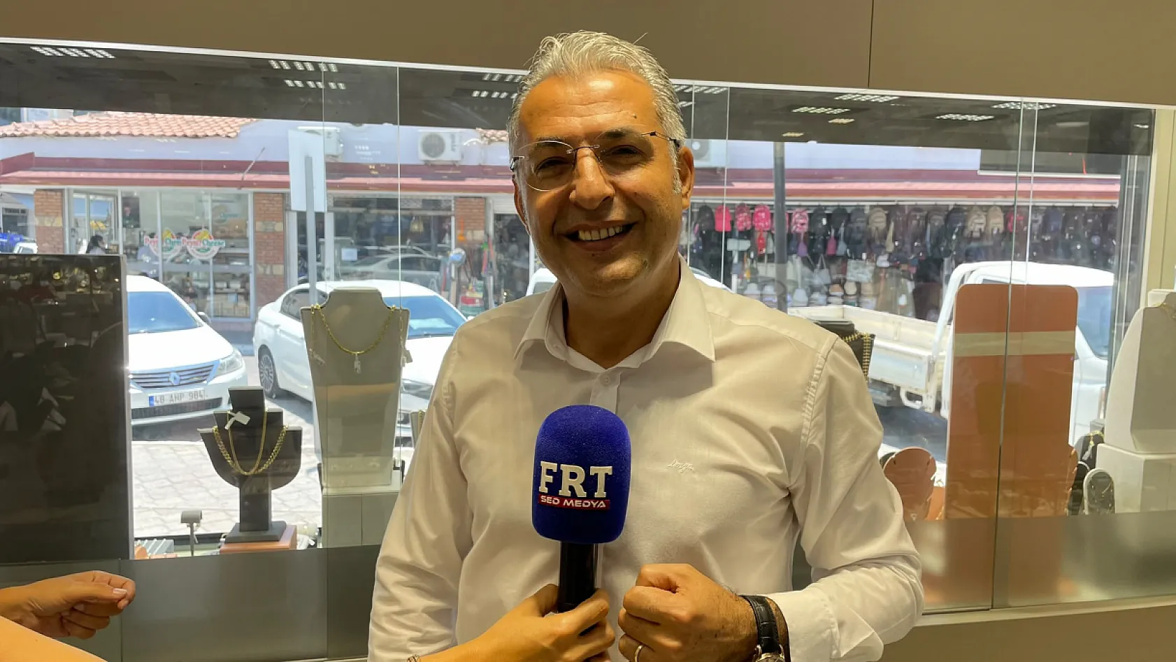 Fethiye'de yenidoğan künye ve bileziklere ilgi artıyor