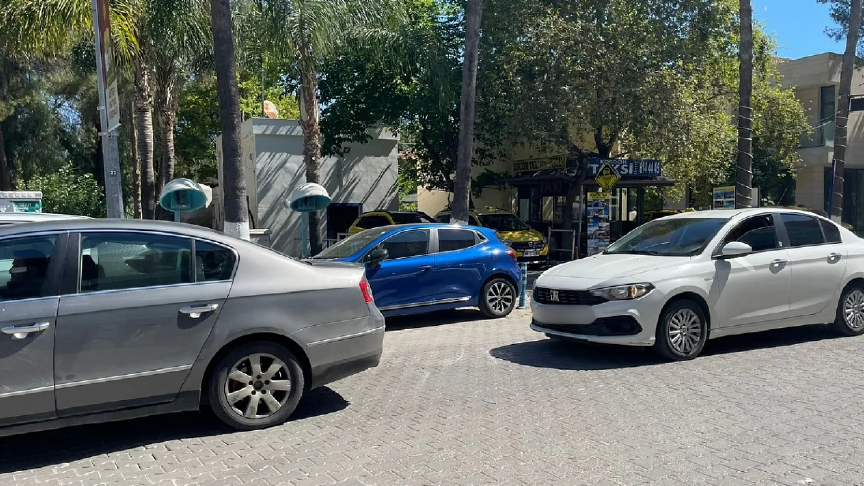 Fethiye'de yoğunluk artıyor, trafik polisi denetimleri sıklaştırıyor