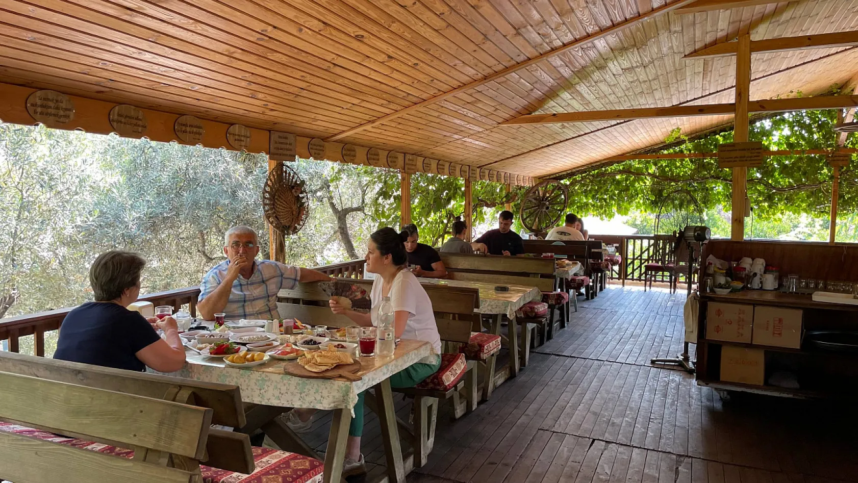 Fethiye'de Yörük kültürünü yaşatan Enver Yalçın: 'Bir ekmeğin sofraya gelişini bile unuttuk'