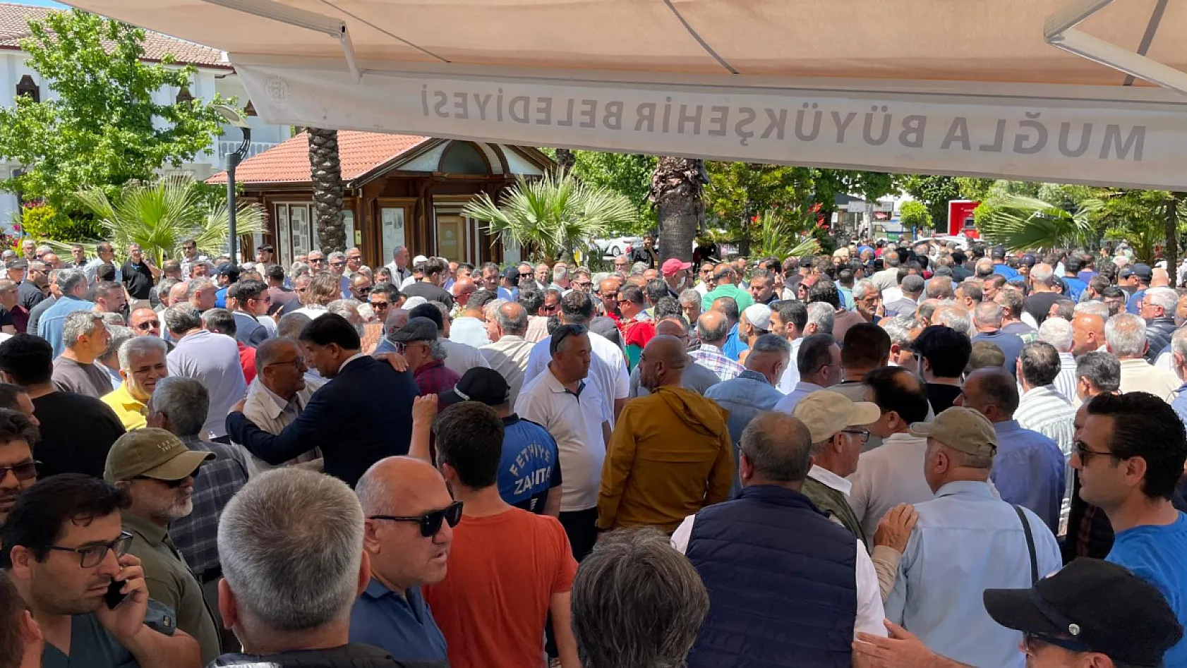 Fethiye'de Zabıta Personeli Kerem Ersoy Son Yolculuğuna Uğurlandı