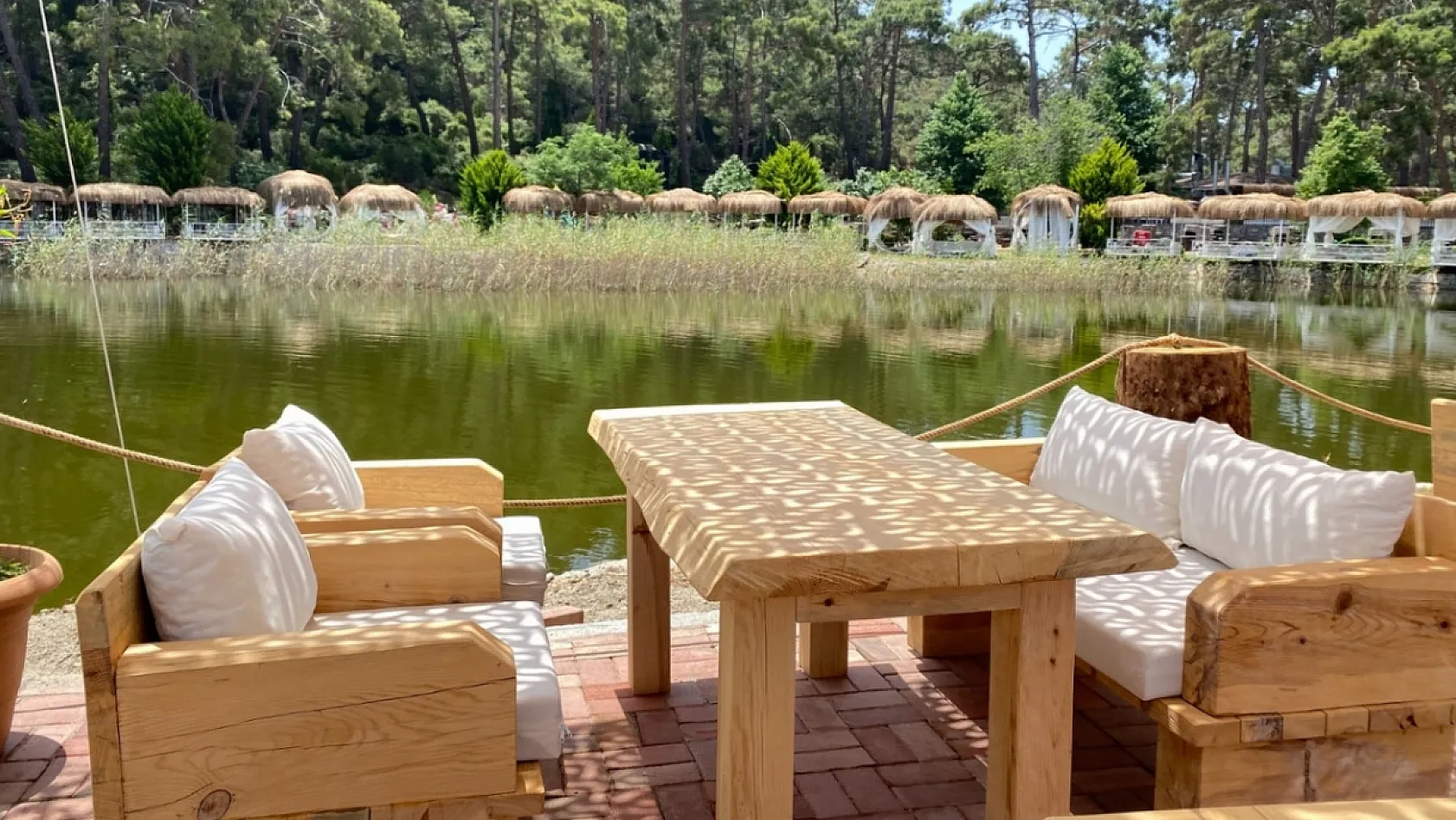 Fethiye'de Zehra Kuleli Beach'in yeni lezzet noktası 'Göl Restoran'