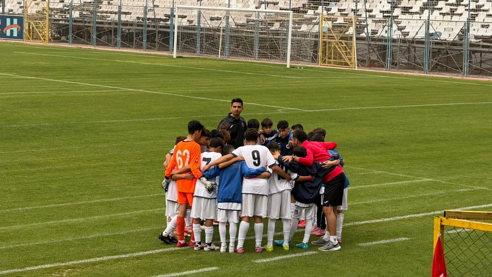 Fethiye'de Zirve Kapışması: Fethiyespor U13 ile 1925 Menteşeoğluspor U13 Karşı Karşıya