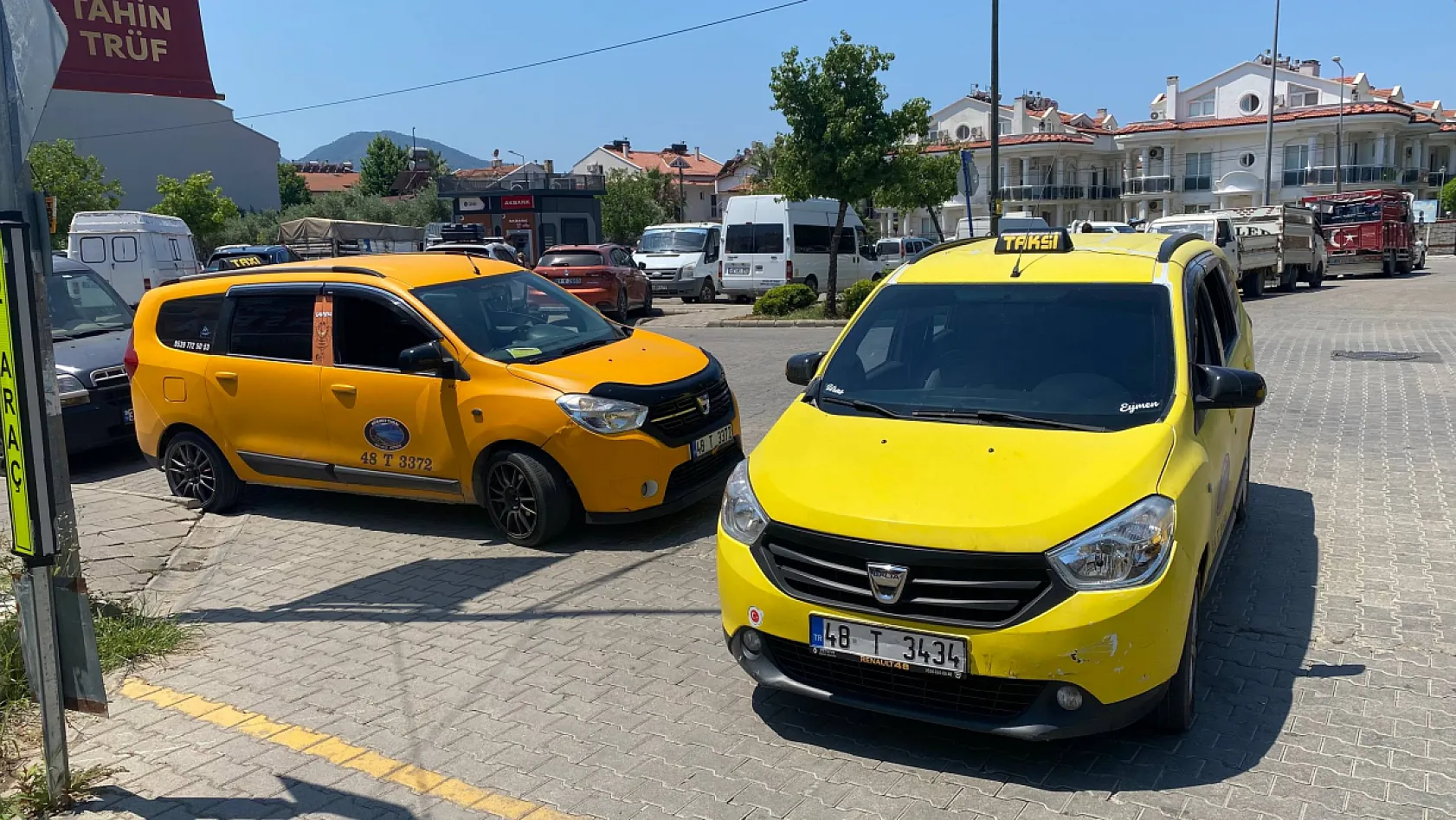 Fethiyeli taksiciden sezon değerlendirmesi: 'En zor turizm sezonlarından birini yaşıyoruz'