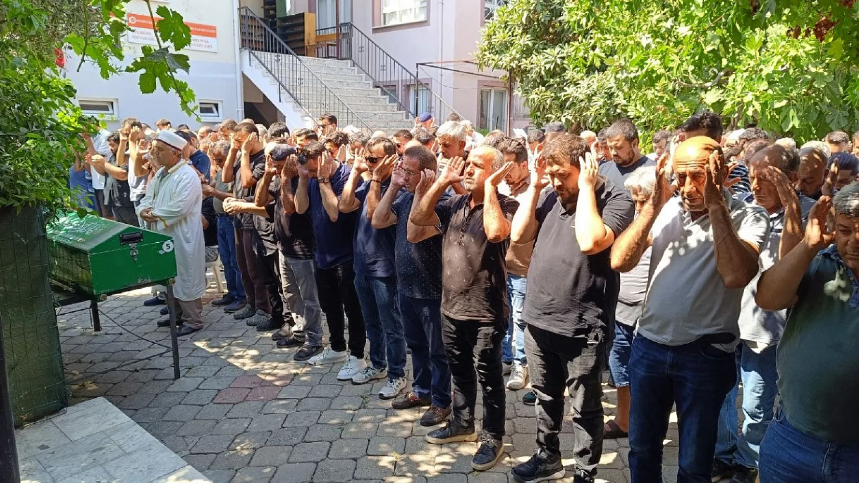 Fethiye'nin Aşçı Ablası Aynur Ozan Göre Hayatını Kaybetti