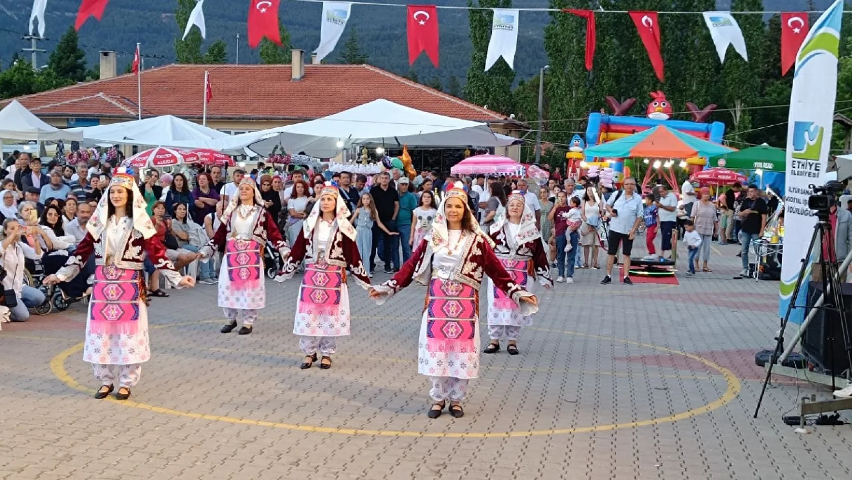 Fethiye'nin Nif Mahallesi'nde '26. Kiraz Festivali' coşkuyla tamamlandı