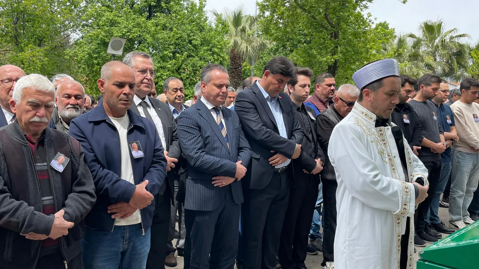 Fethiye'nin sevilen esnaflarından Ali Rıza Köse son yolculuğuna uğurlandı
