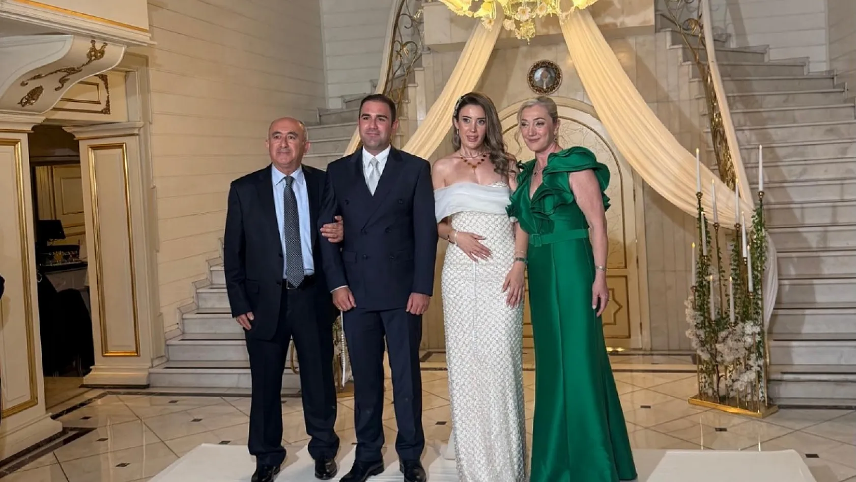 FTSO Meclis Üyesi Can Yılmaz ile Yüksek Mimar Tuğçe Yıldız Nişanlandı