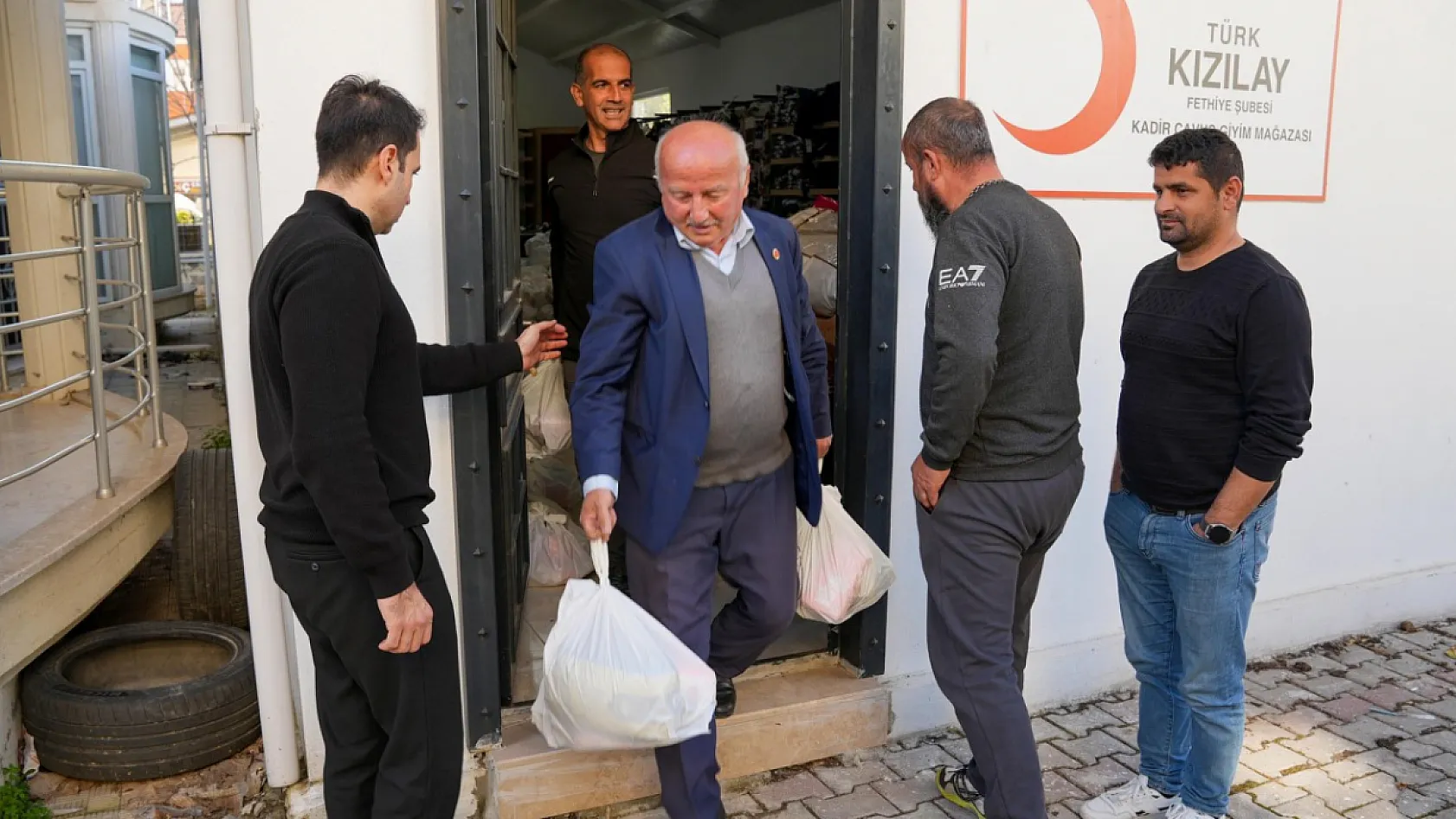 FTSO'nun Ramazan yardımları Fethiye ve Seydikemer'de ihtiyaç sahiplerine ulaştırıldı