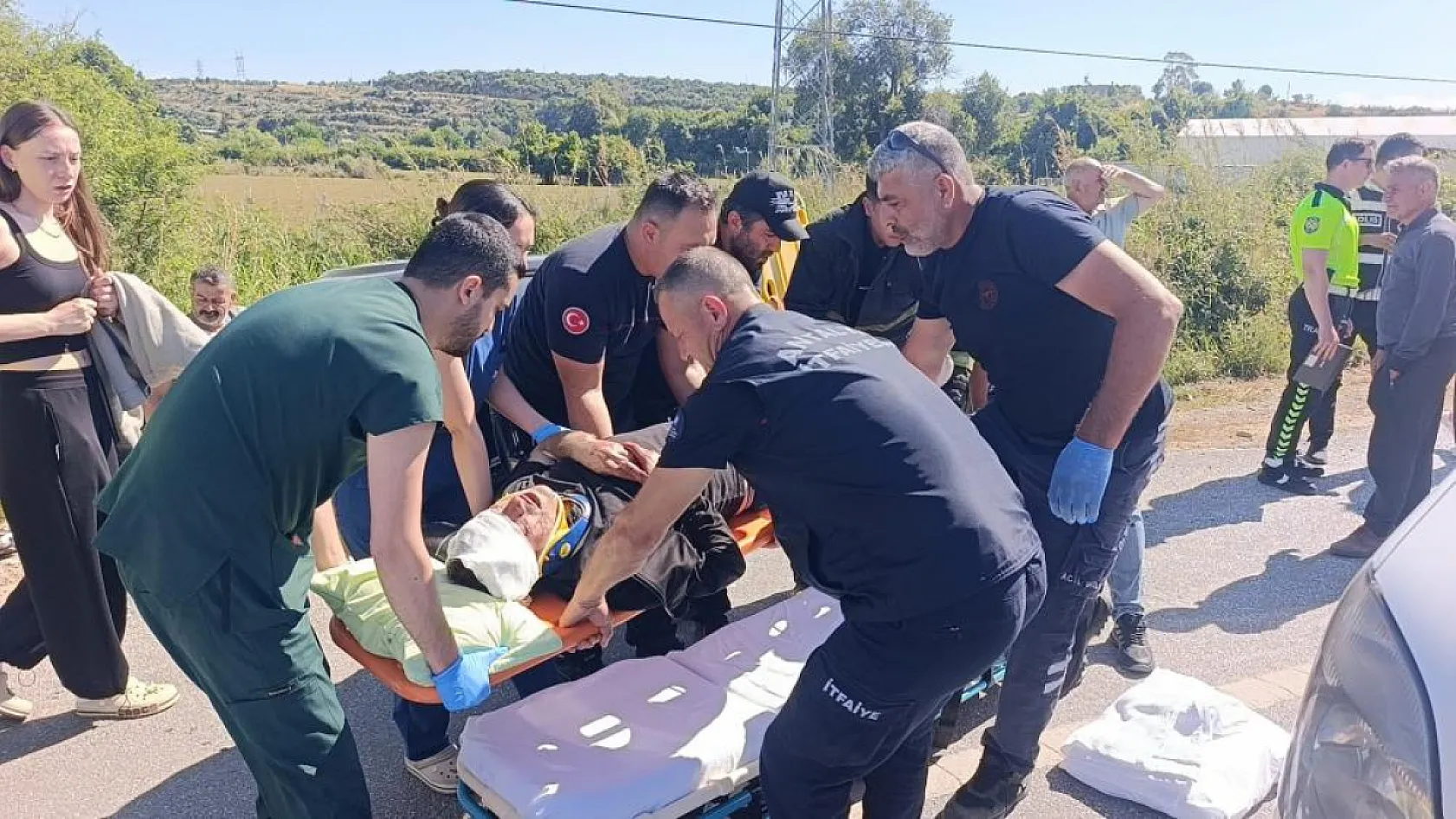 Futbolcu Furkan Perker bayram tatili yolunda ailesiyle kaza geçirdi: 5 yaralı